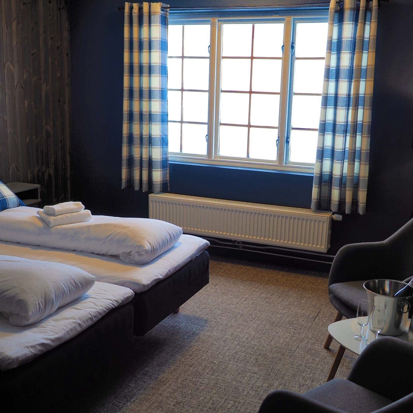double-room_champagne_1100x600-scaled